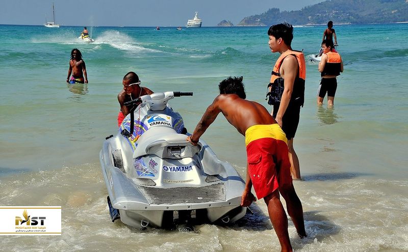 جت&zwnj;اسکی سواری در پوکت