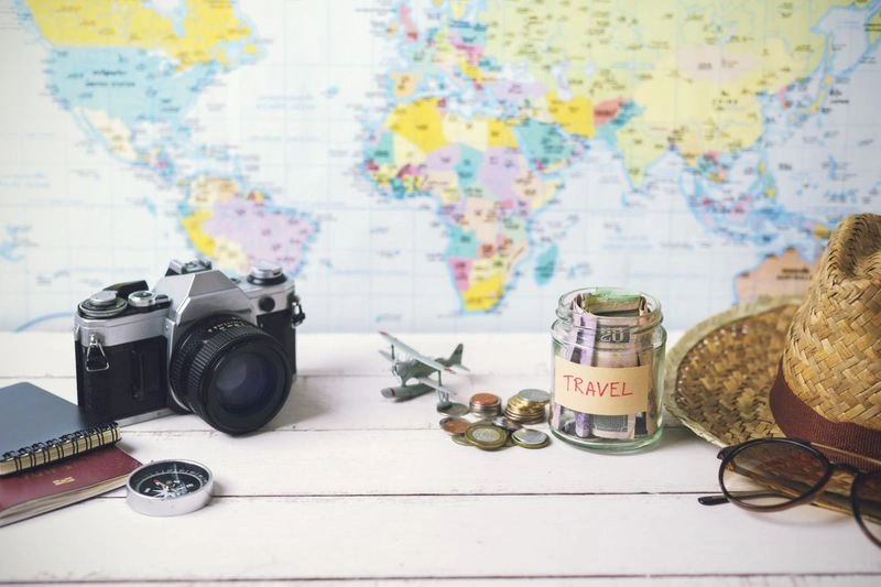 ازآنجاییکه آنکارا نسبت به شهرهای گردشگری مثل استانبول، کمتر مورد توجه مسافران قرار میگیرد، هزینۀ خدمات گردشگری در آن نسبتاً کمتر است. در این بخش هزینههای سفر به این شهر را با جزئیات بیشتری بررسی میکنیم تا بتوانید برای سفرتان برنامهریزی دقیقتری انجام دهید.