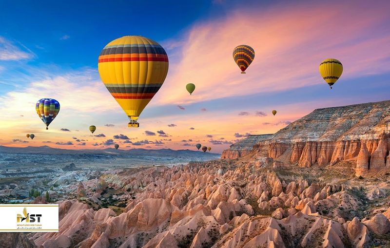 بالن&zwnj;سواری بر فراز آسمان