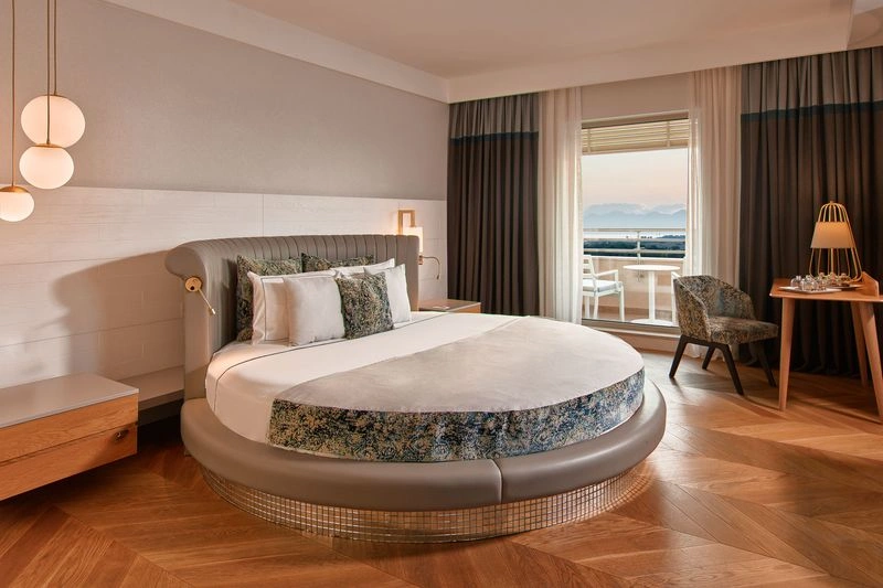 امکانات پایه تمامی اتاق&zwnj;های هتل لارا باروت کالکشن آنتالیا