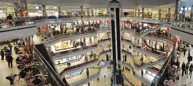 استقبال بیشتر گردشگران در کمپین های حراجی مرکز خرید جواهر استانبول