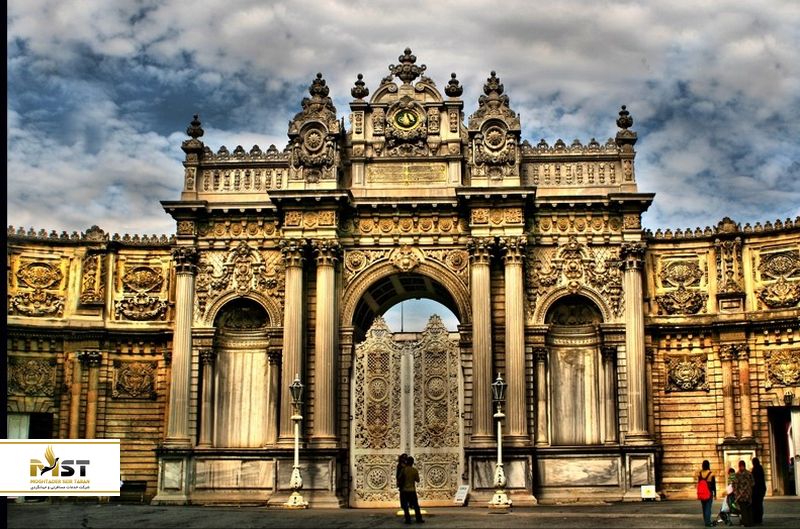 کاخ دلما باغچه