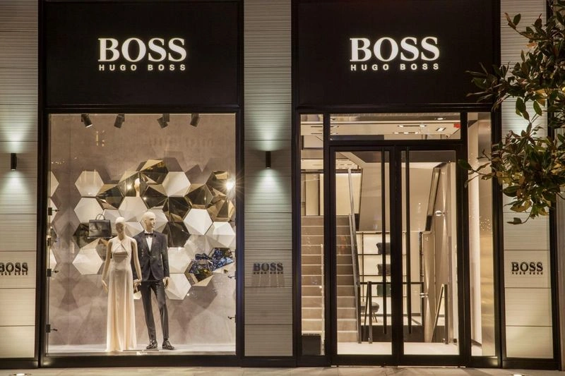 ر واقع هر کدام از این مکان&zwnj;ها، یک سری از برندهای بین&zwnj;المللی را در خود داشته و بعضی از برندها مثل آدیداس، نایک، سامسونگ و حتی شیائومی، حضوری فعال در تمام مراکز خرید اصلی استانبول دارند