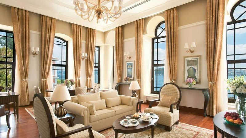 ۳: هتل ۵ ستاره فورسیزن در بُسافروس (Four Seasons Hotel Istanbul at the Bosphorus)