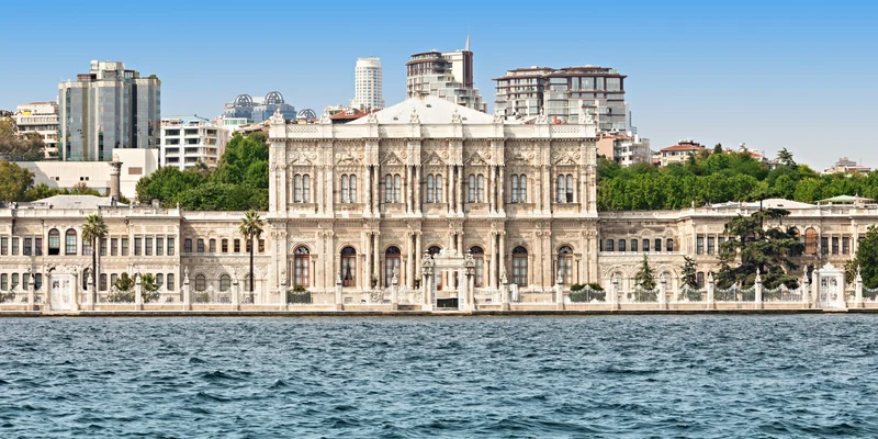 کاخ دلمه&zwnj;باغچه استانبول