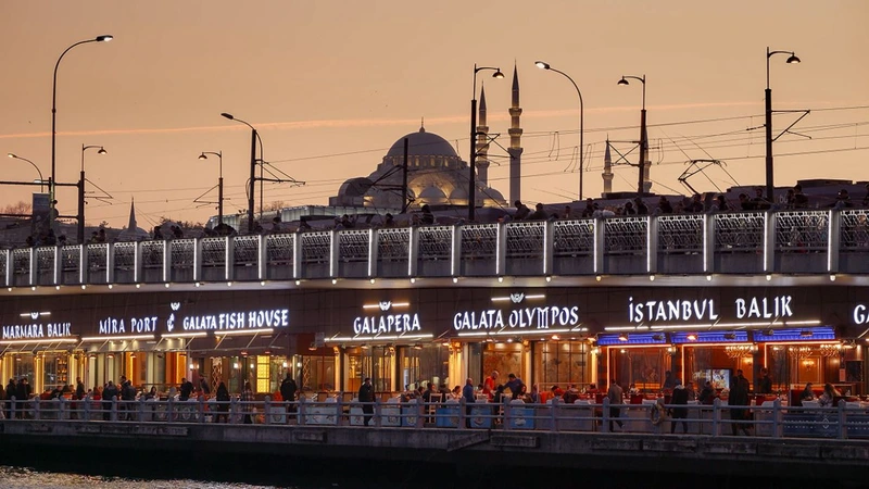 رستوران&zwnj;ها و کافه&zwnj;های پل گالاتا