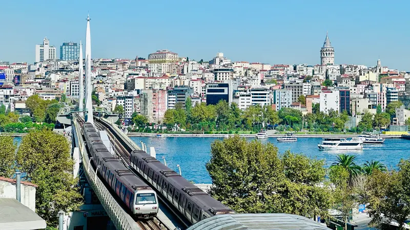 دسترسی به برج گالاتا با مترو