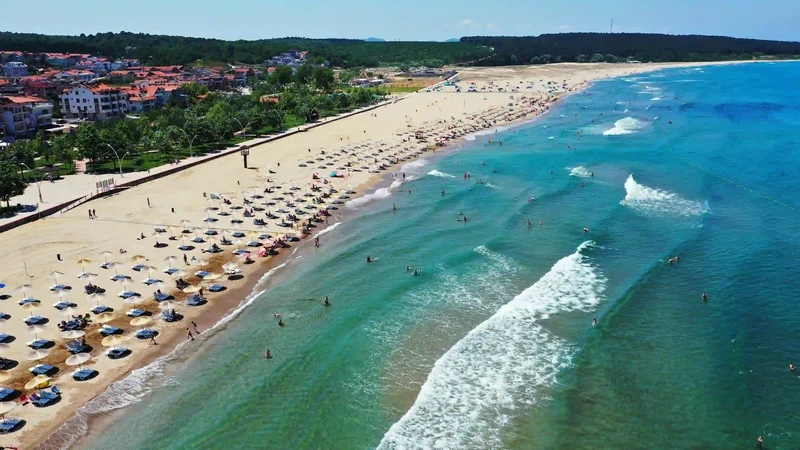 نمای هوایی از یکی از سواحل دریای مرمره