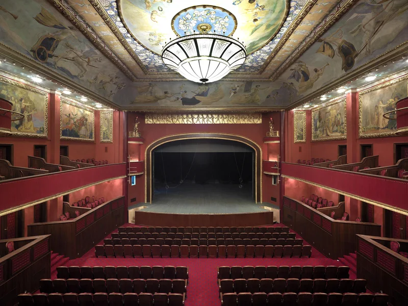 ساختمان باشکوه اپرای ثریا در مودا