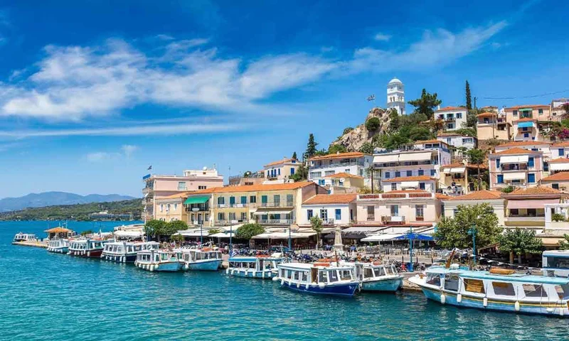 قایق&zwnj;های لوکس و ساحل زیبای ببک