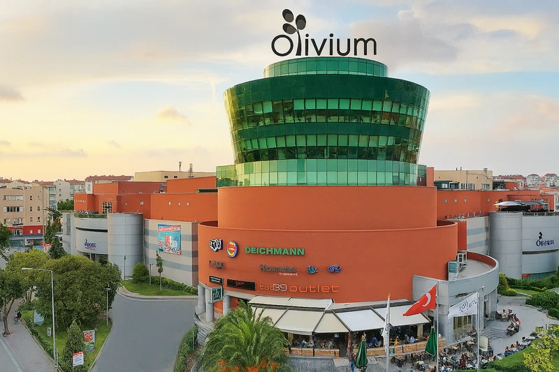 نمای مرکز خرید اولیویوم در استانبول