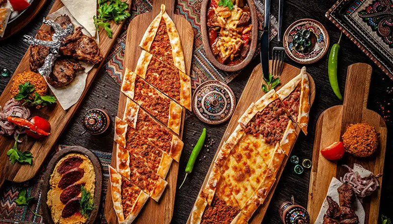 انواع غذا در محله اورتاکوی