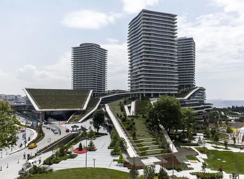مرکز خرید زورلو (Zorlu Center)