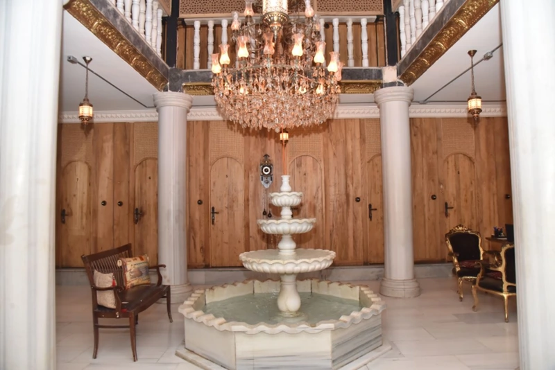 نمای جذابی از محیط ساده و سنتی حمام آقا استانبول