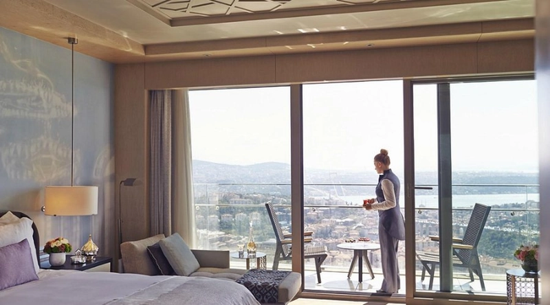 تجربه اقامت لوکس در هتل رافلز زورلو سنتر