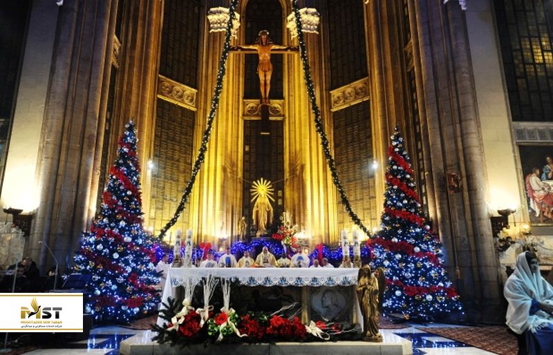 کلیساگردی در کریسمس استانبول