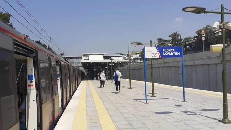  دسترسی آسان به ایستگاه مترو، درست در مقابل مرکز خرید فلوریا استانبول