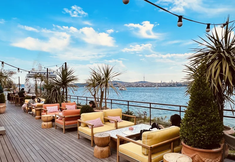 رستوران واکوراما (Vakkorama) در مجموعه گالاتاپورت