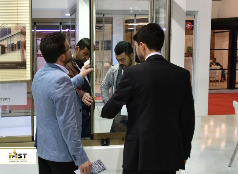 نمایشگاه صنایع در و پنجره