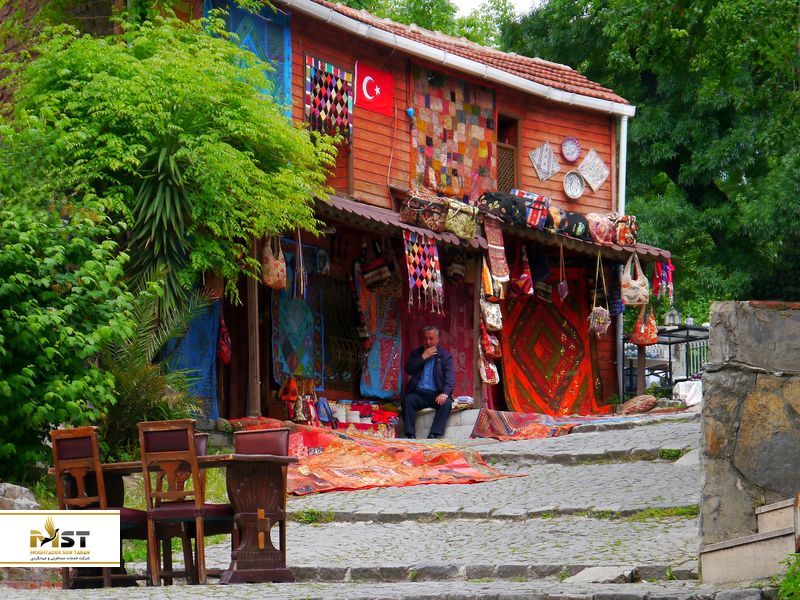 گلیم و فرش ترک: هنر دست و سرمایهای برای خانه