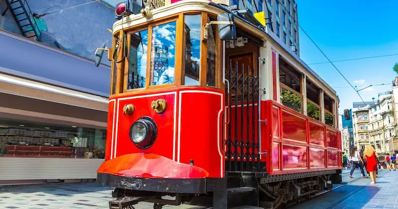 تراموای نوستالژیک استانبول