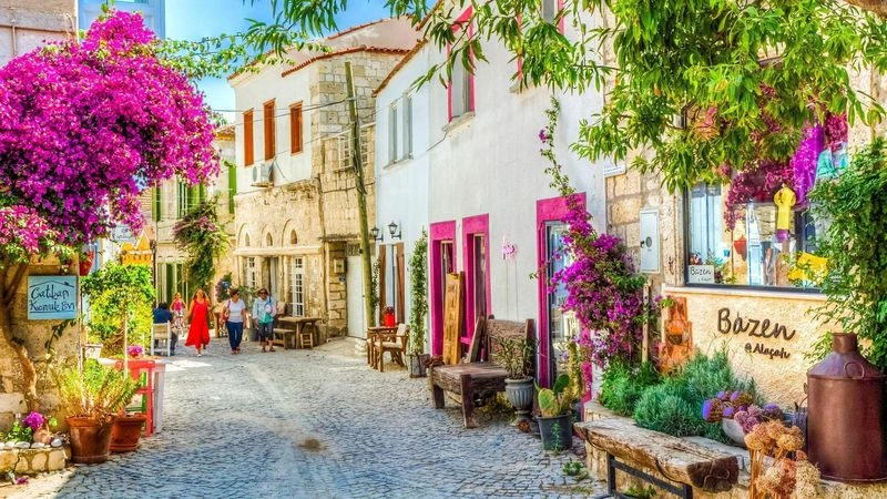 آشنایی اولیه با شهر ازمیر و اهمیت آن