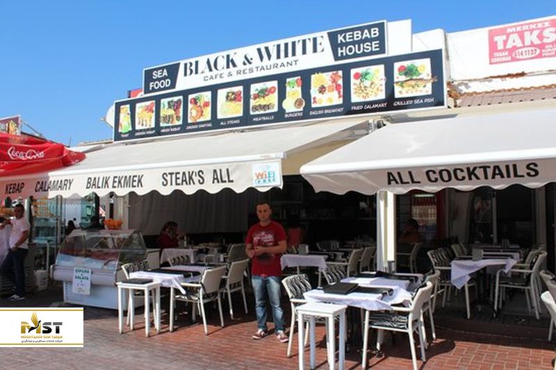  بلک اند وایت در کوش آداسی