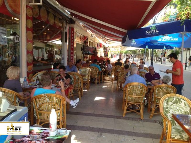 رستوران هالیدی این در کوش آداسی