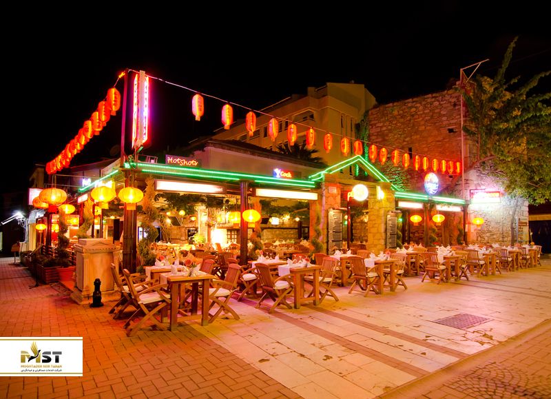 رستوران نئوپالس در کوش آداسی