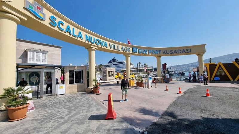 اسکالا نوا؛ مرکز خرید ساحلی کوش آداسی