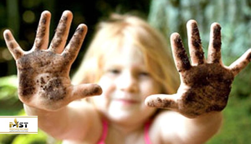 دستهای آلوده کودک