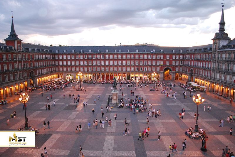 میدان پلازا مایور