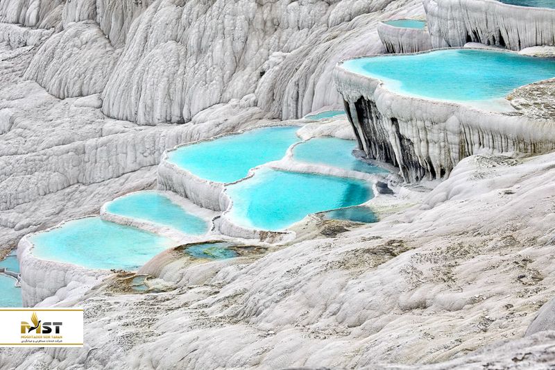 آب گرم پاموکاله در ترکیه