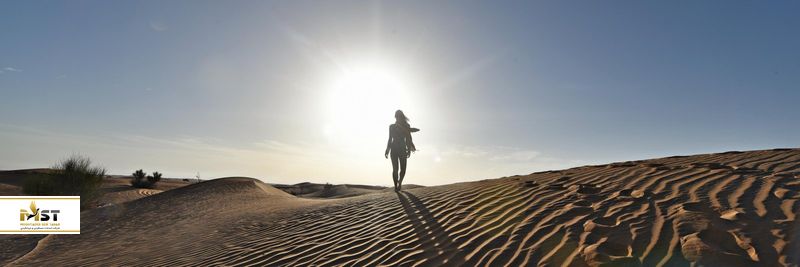 کیسی دِپکول