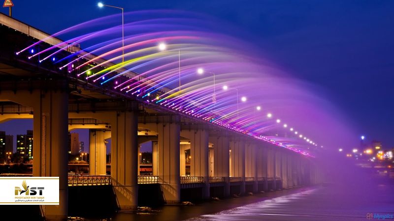 Banpo Bridge Rainbow Fountain